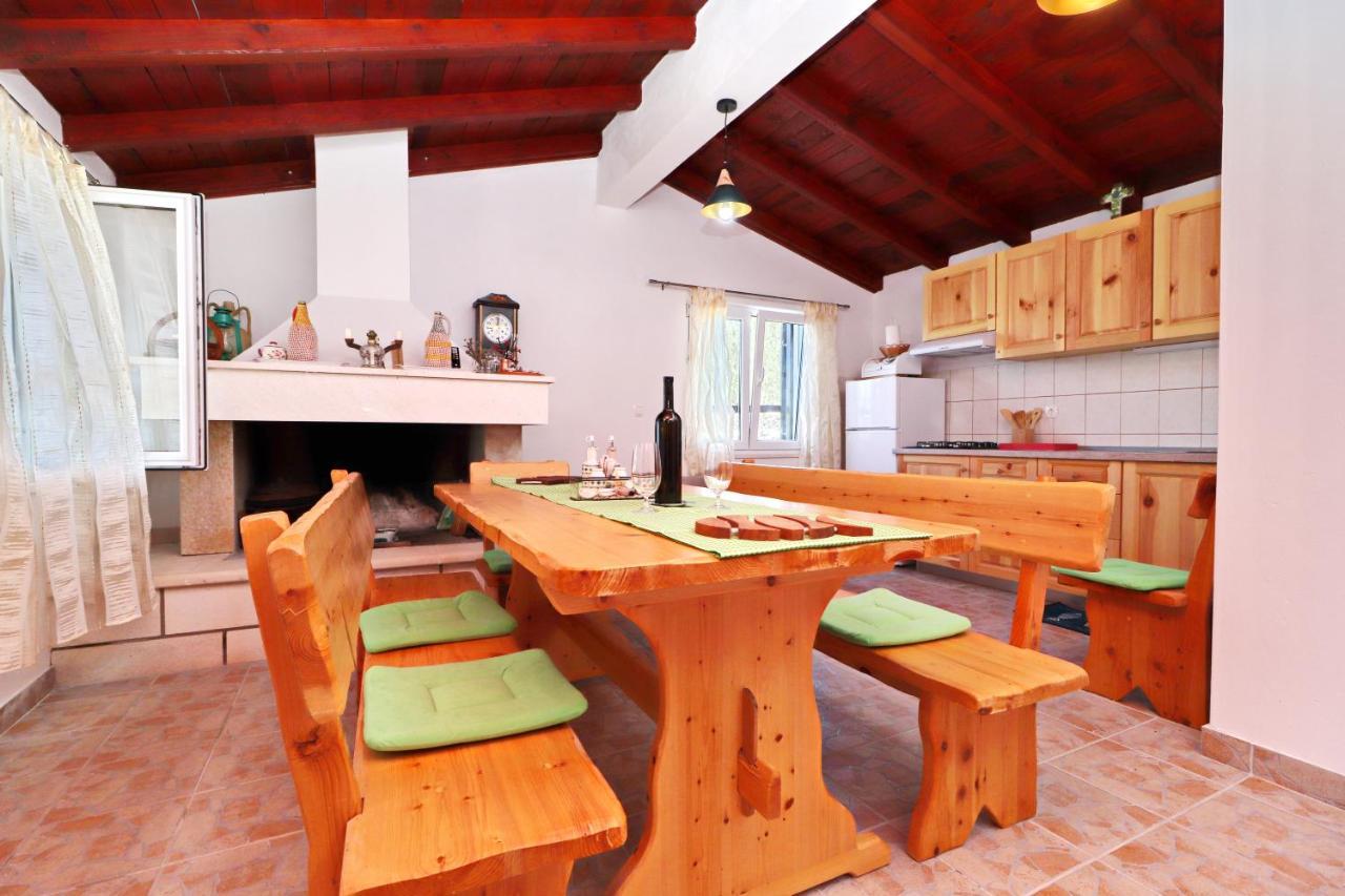 Zule Holiday home *