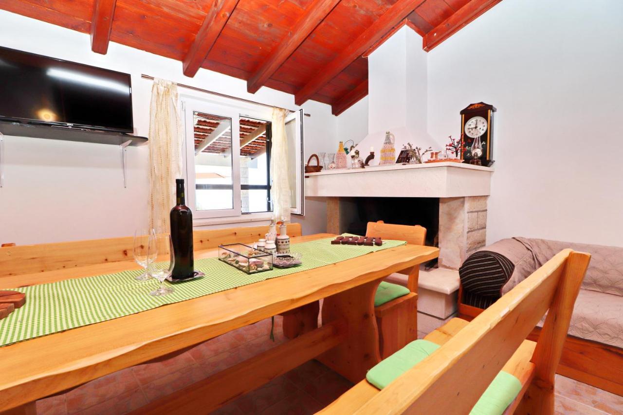 Holiday home Zule Zrnovo
