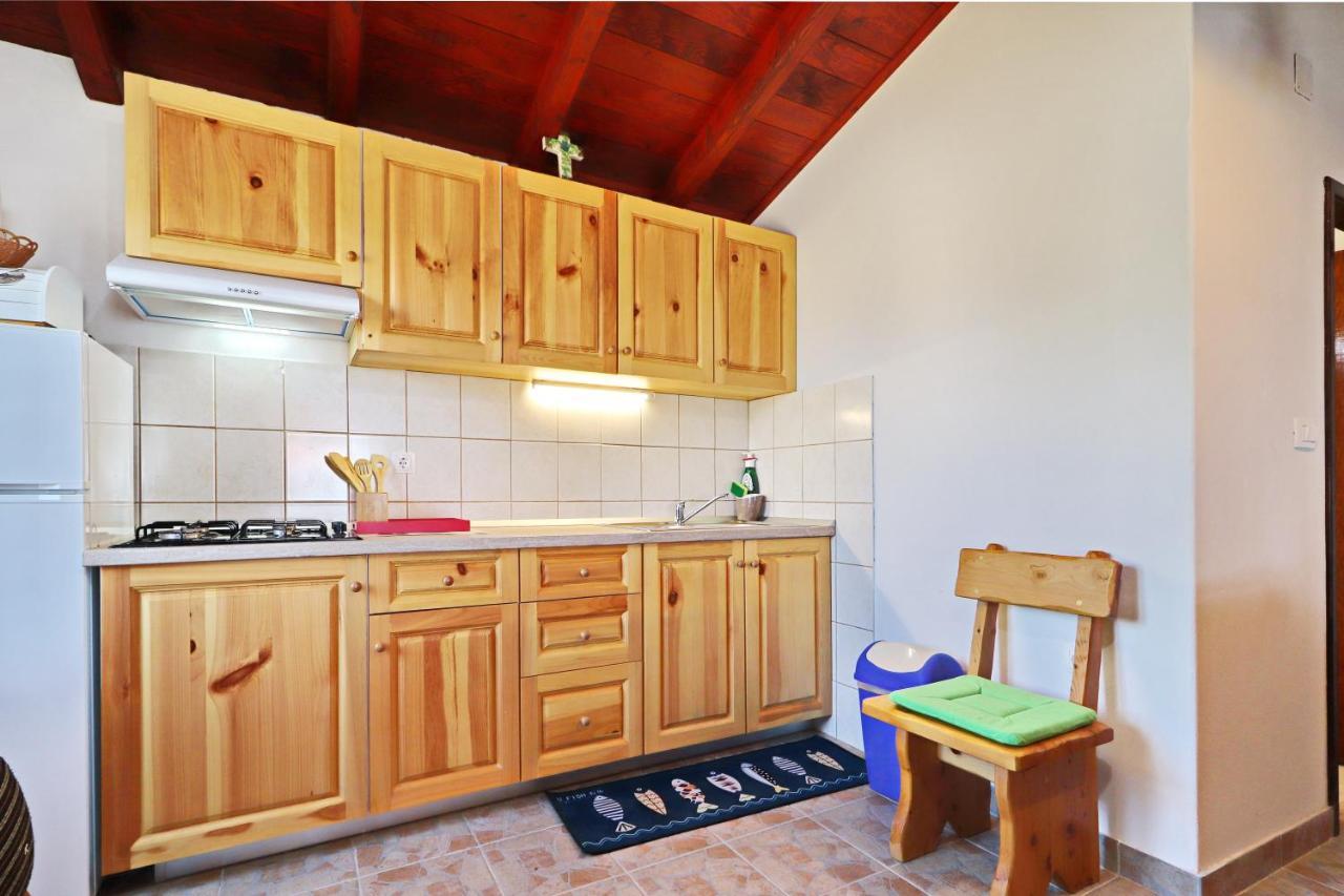 Holiday home Zule Zrnovo