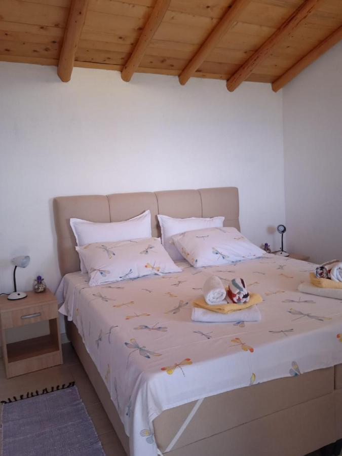 Zule Holiday home Zrnovo